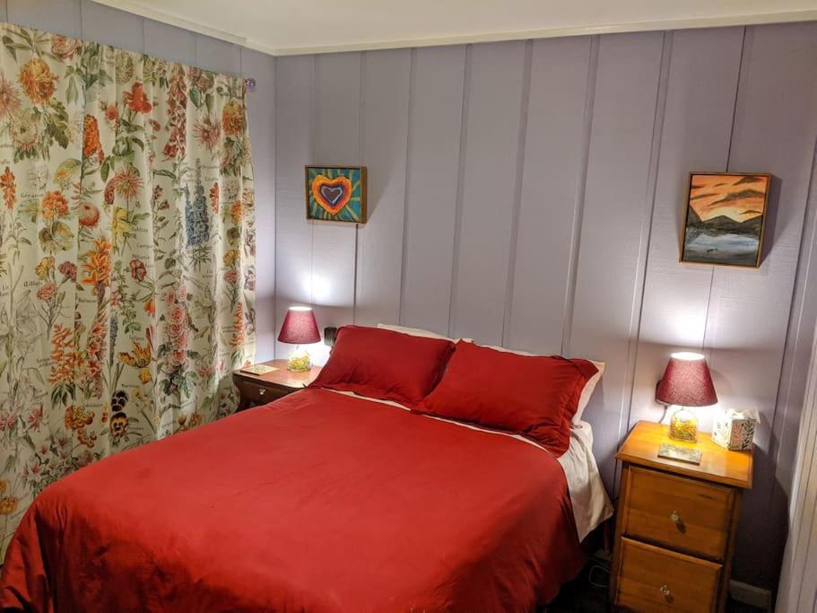 Sleeping Wolf Guest Houseオークハースト エクステリア 写真