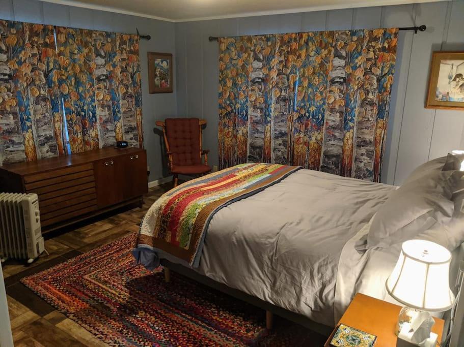 Sleeping Wolf Guest Houseオークハースト エクステリア 写真